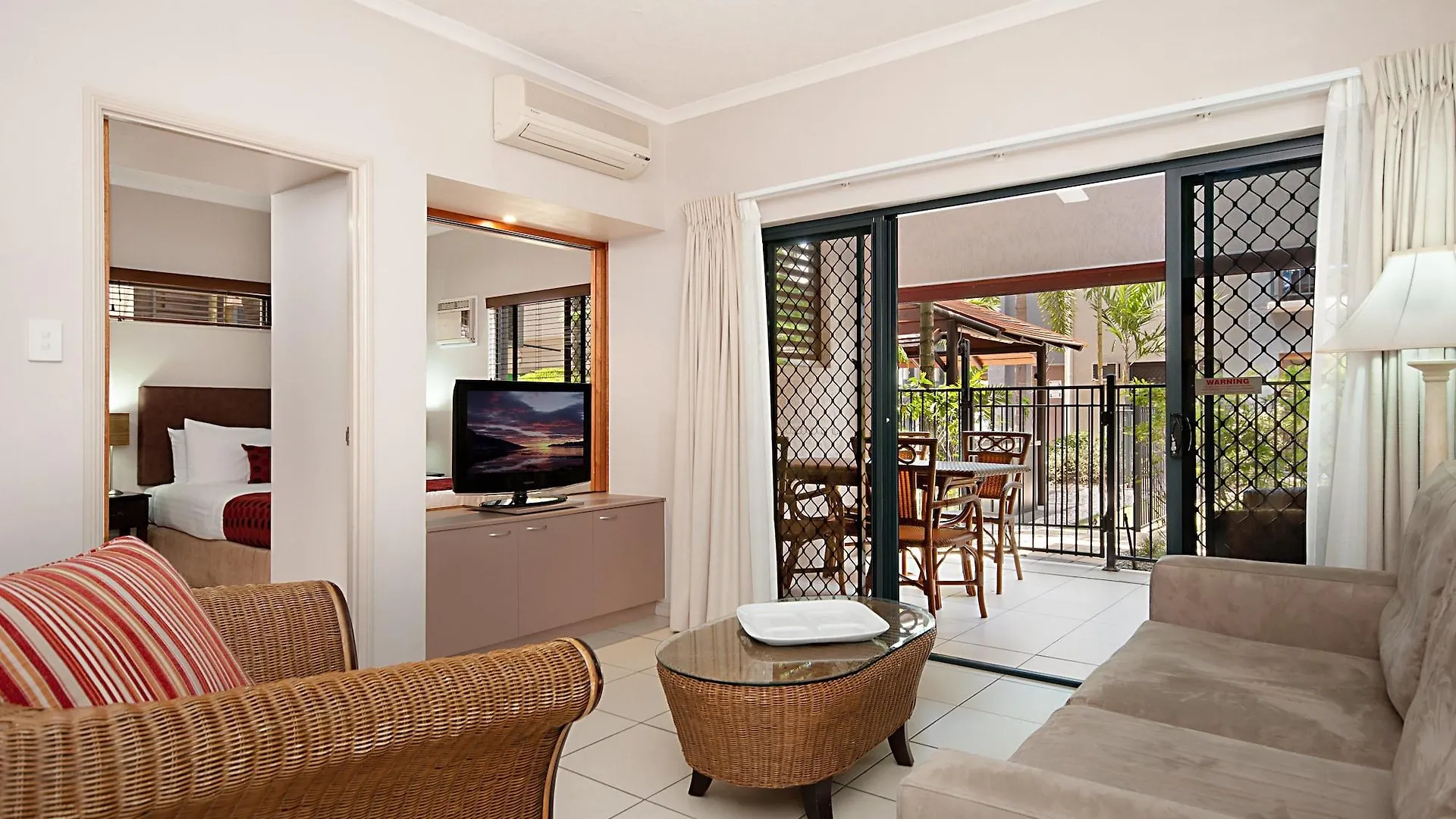 Southern Cross Atrium Apartments Cairns Australia