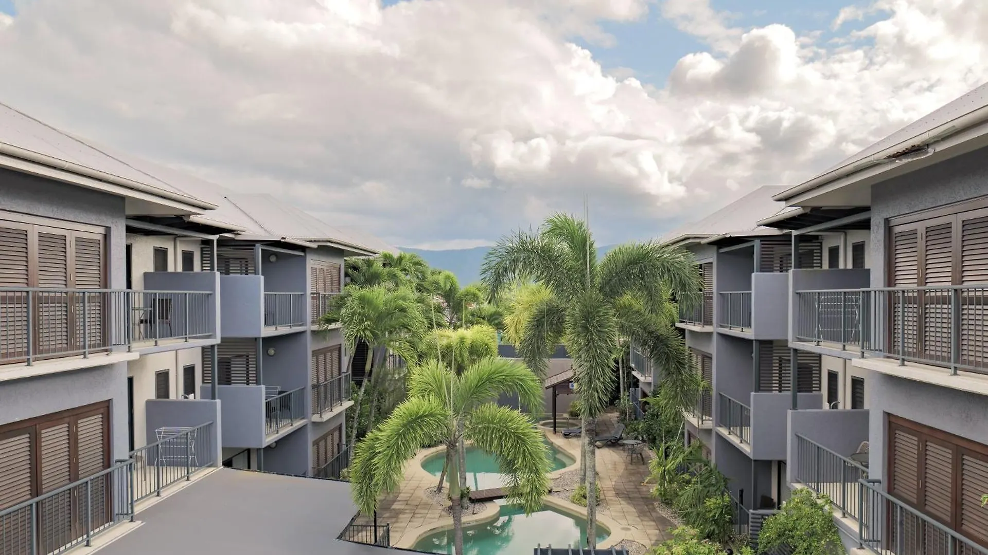 **** Hotel apartamentowy Southern Cross Atrium Apartments Cairns Australia