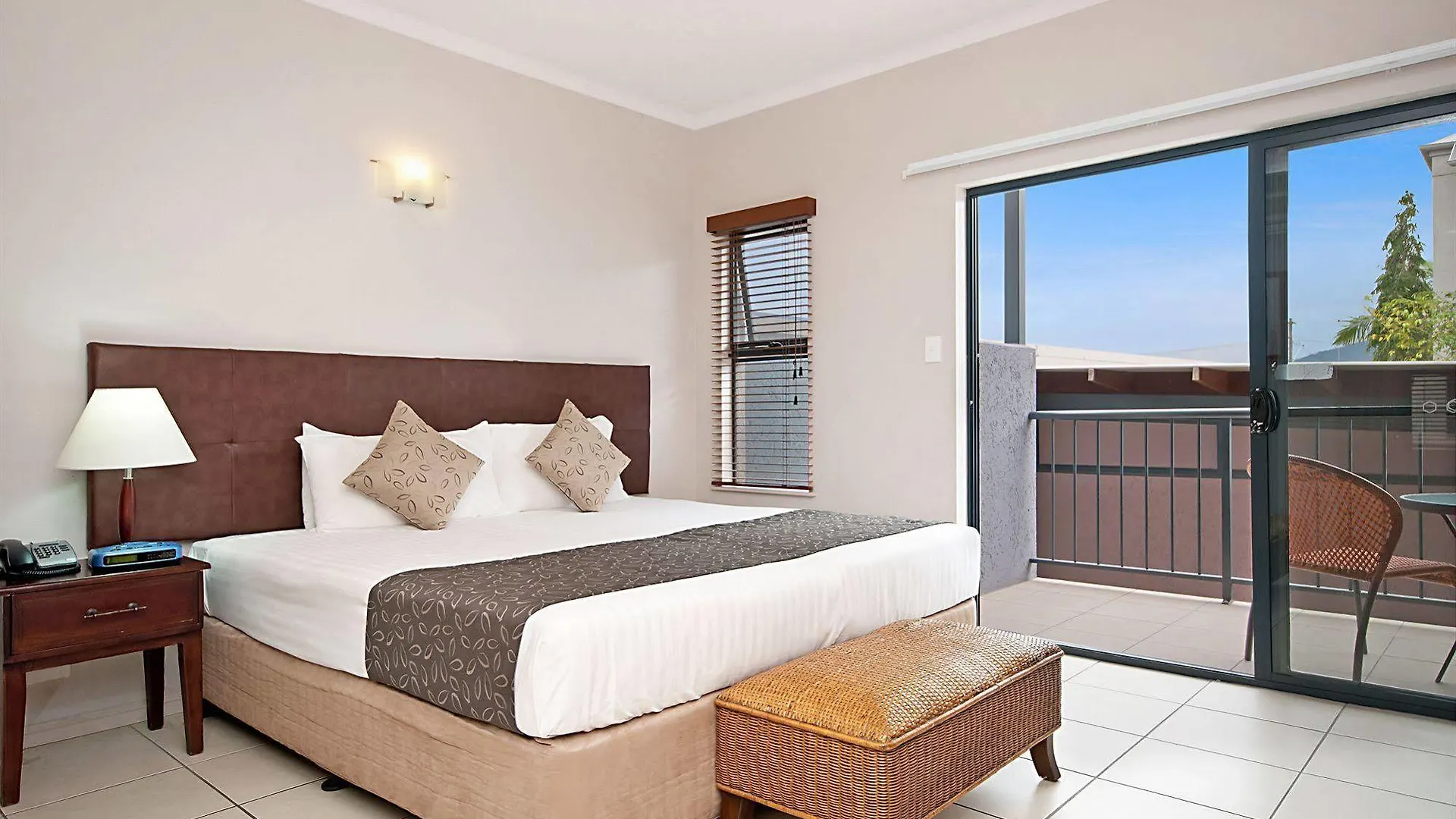 Aparthotel Southern Cross Atrium Apartments Cairns