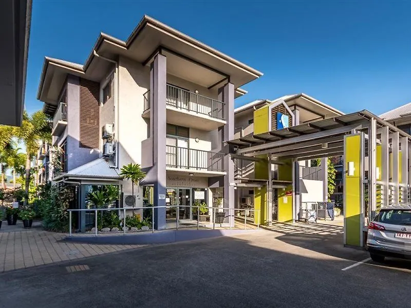 Hotel apartamentowy Southern Cross Atrium Apartments Cairns