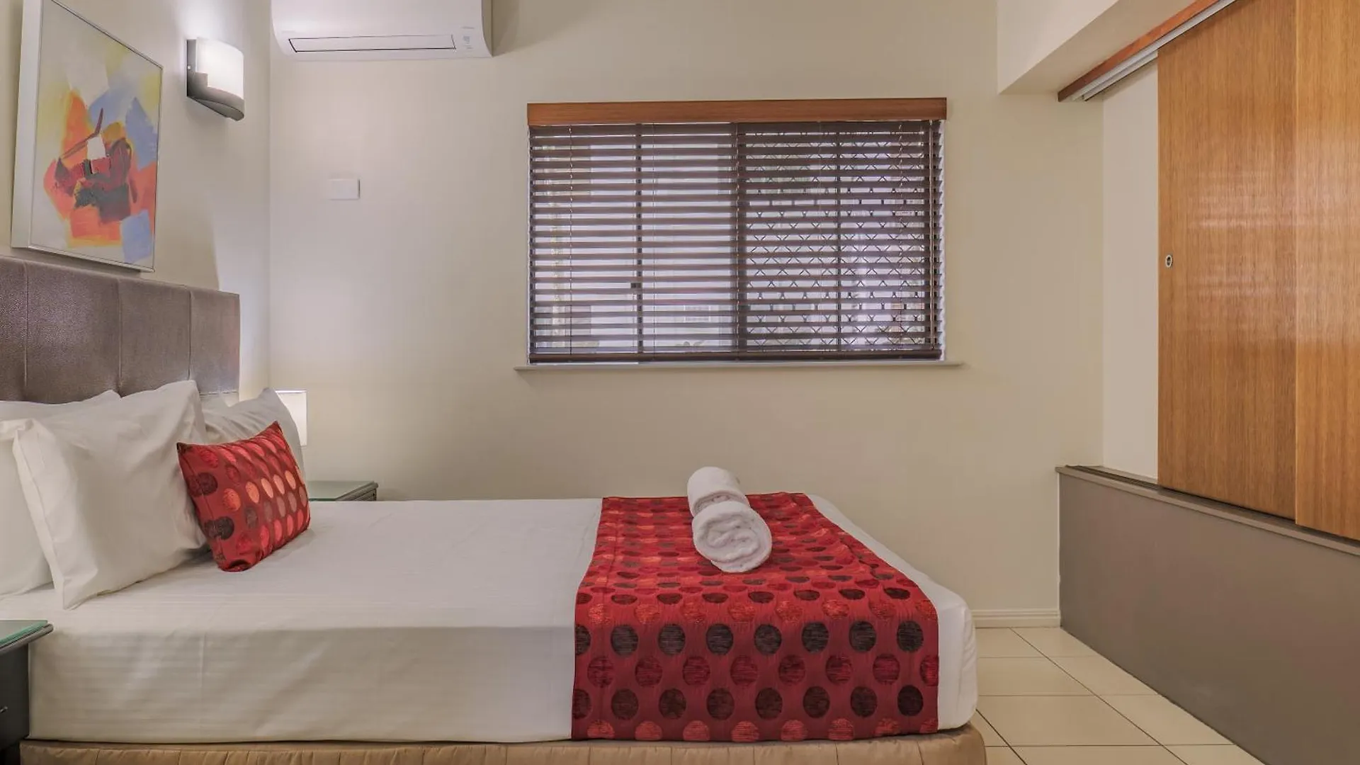 Southern Cross Atrium Apartments Cairns Aparthotel